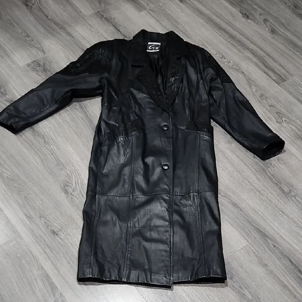 EUC Vintage Black Leather W/Paisley Suede Print 90's Trench Coat